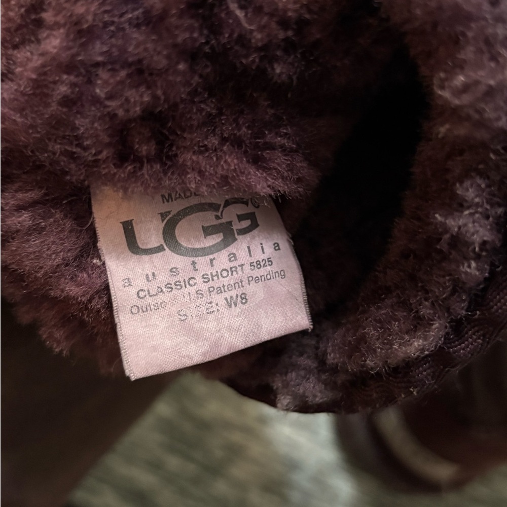 UGG Classic Short Boots Ladies 8 - Picture 8 of 8
